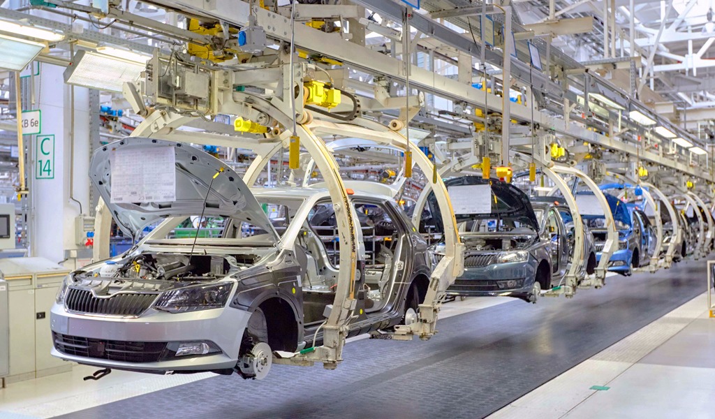 Guía Completa para la Renovación del Certificado UCA en Empresas Automotrices